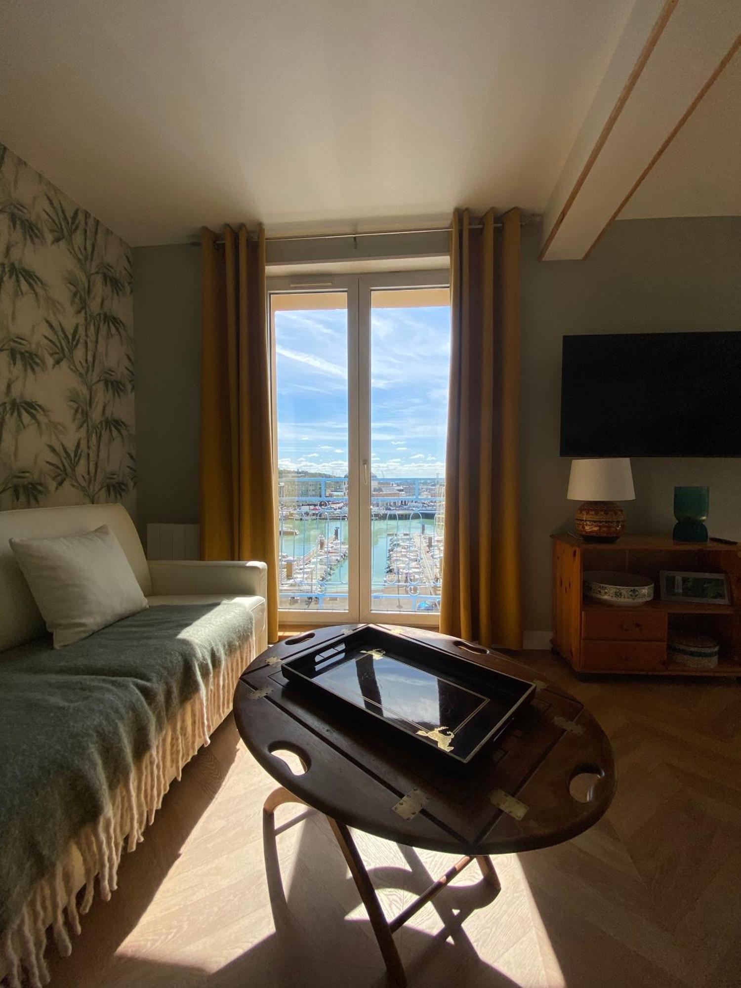 Etablissement 3 Etoiles Avec Ascenseur, 3 Appartements Lumineux Vue Port Avec Balcon, 200M De La Mer, Wifi Fibre, Tous Service Inclus Dieppe Kültér fotó