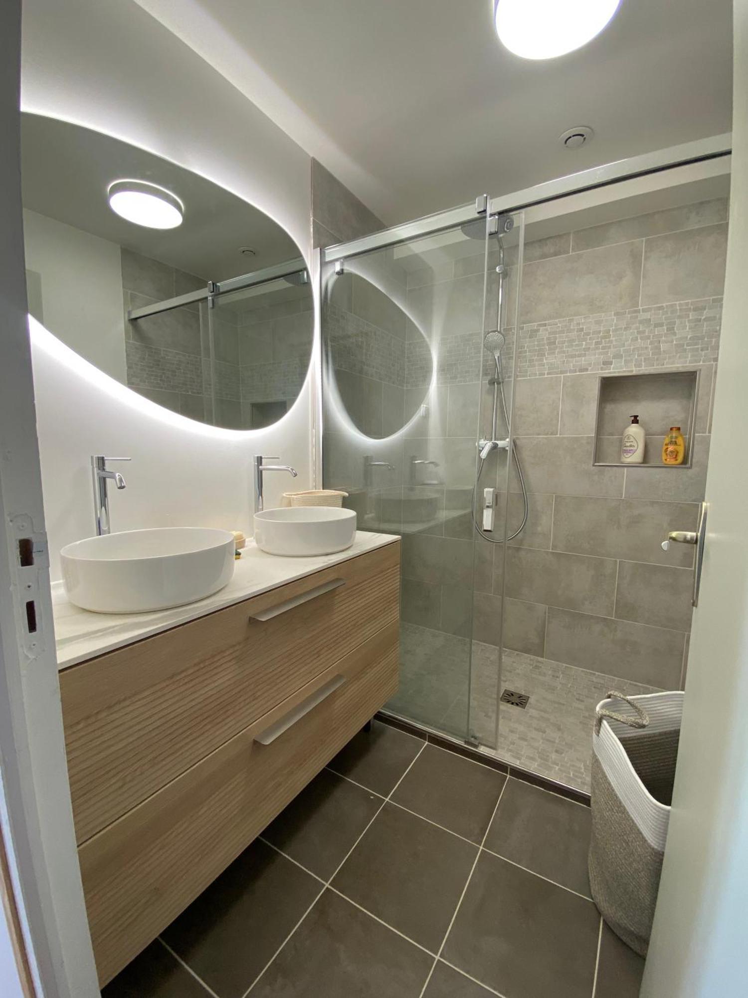 Etablissement 3 Etoiles Avec Ascenseur, 3 Appartements Lumineux Vue Port Avec Balcon, 200M De La Mer, Wifi Fibre, Tous Service Inclus Dieppe Kültér fotó